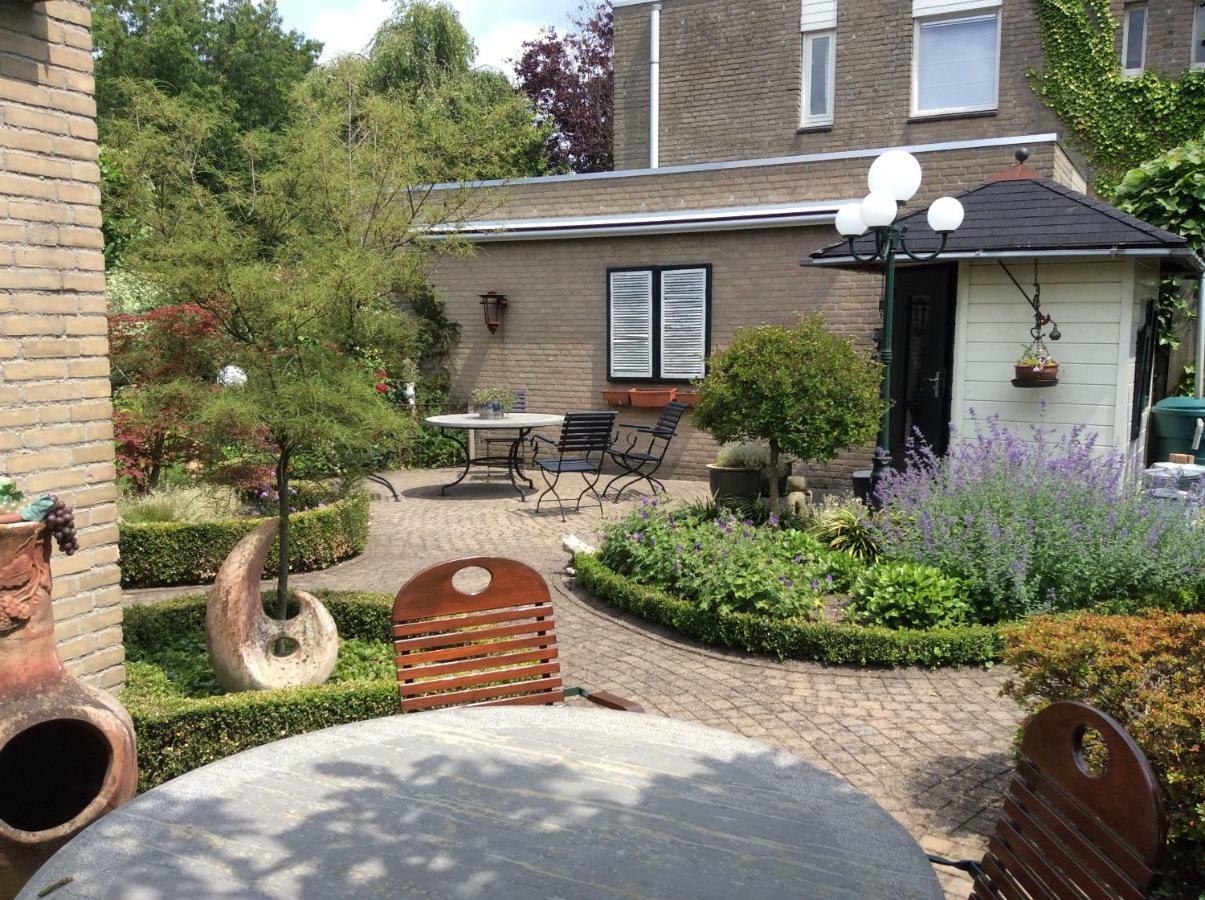De Aremberg Bed and Breakfast Waalre Esterno foto